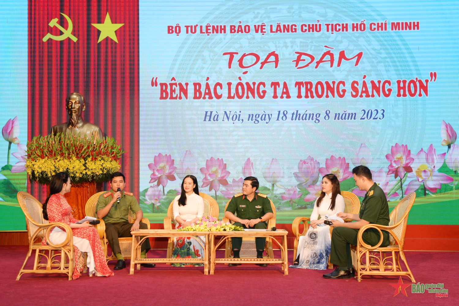 “Bên Bác lòng ta trong sáng hơn”